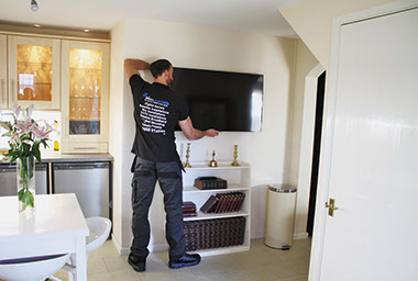 tv wall mounting Elmore